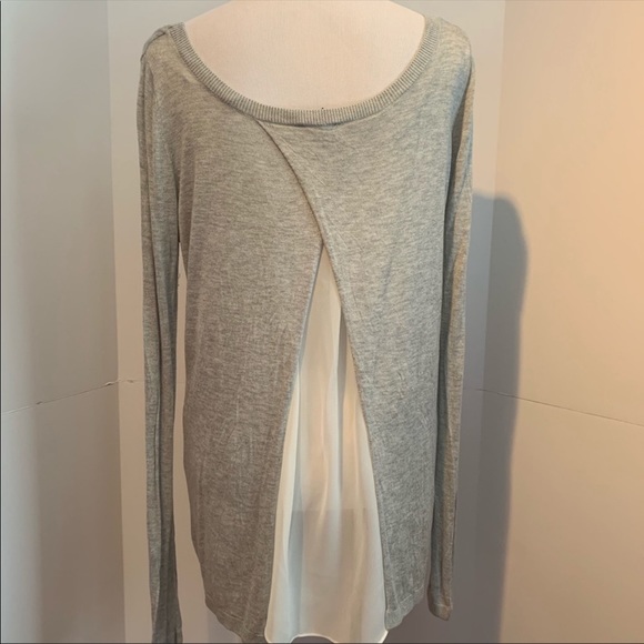 EXPRESS- Light gray  top size large - Picture 6 of 6